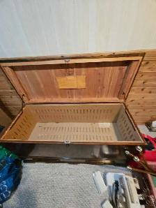 Vintage real Red wood cedar chest - Photo 7