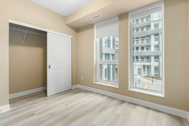 Modern 1-Bedroom Condo for Rent – Oakville, Ontario | $2,100/Mon - Photo 2