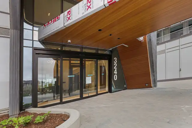 Modern 1-Bedroom Condo for Rent – Oakville, Ontario | $2,100/Mon - Photo 5