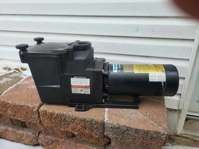 Hayward Super Pump 1.5 hp for parts needs capacitor