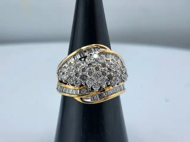 10 Kt. Yellow Gold Cluster Ring - 2.00 ct. (#7522) - Photo 2
