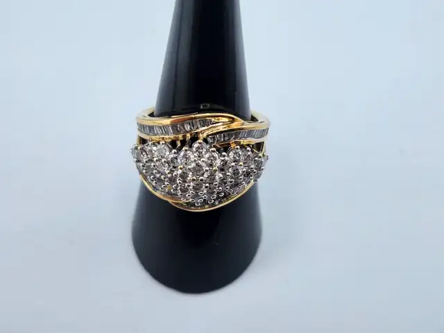10 Kt. Yellow Gold Cluster Ring - 2.00 ct. (#7522) - Photo 4