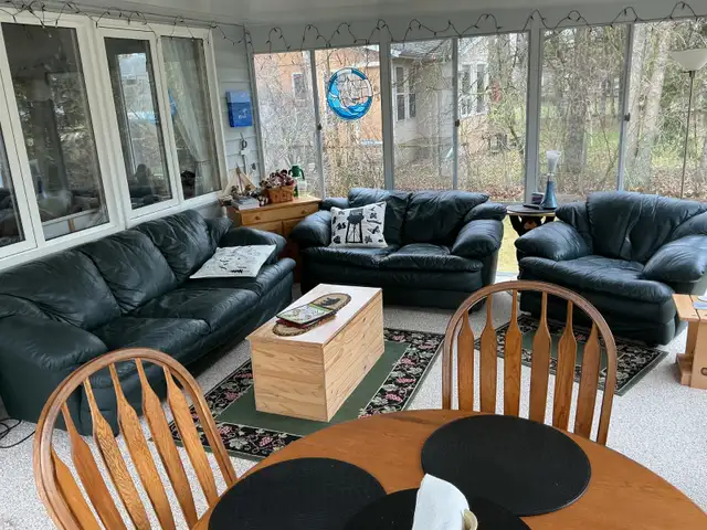 3-Piece Leather Sofa Set for FREE - Photo 5