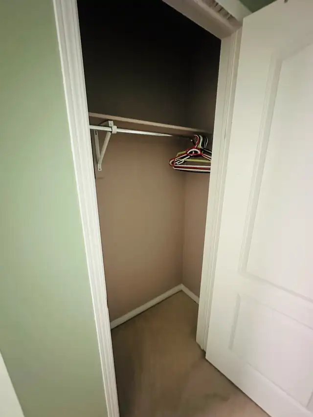 Room for rent - Photo 3
