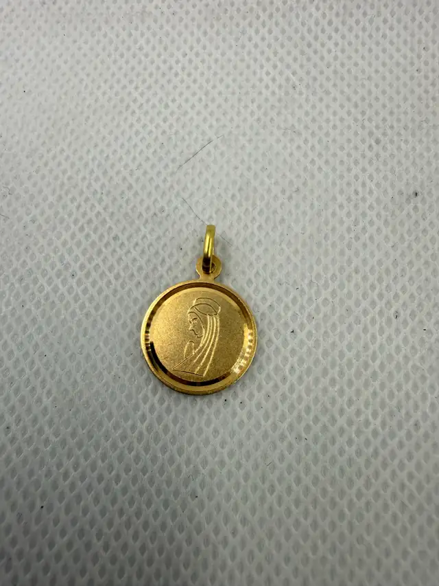 18K Gold Virgin Mary Pendant