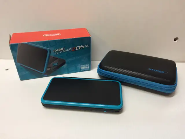 NINTENDO NEW 2DS XL IN BOX