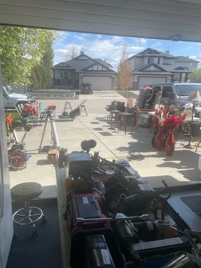 Garage Sale Chestermere - Photo 3