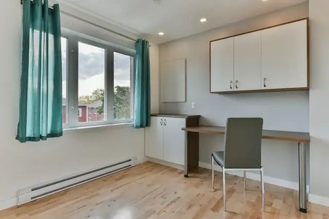 Condo-hôtel, stationnement, Vieux-Longueuil. - Photo 3