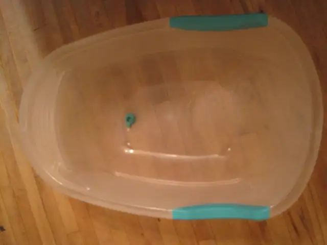 BAIN BEBE PEU UTILISE TRES PROPRE TB ETAT
