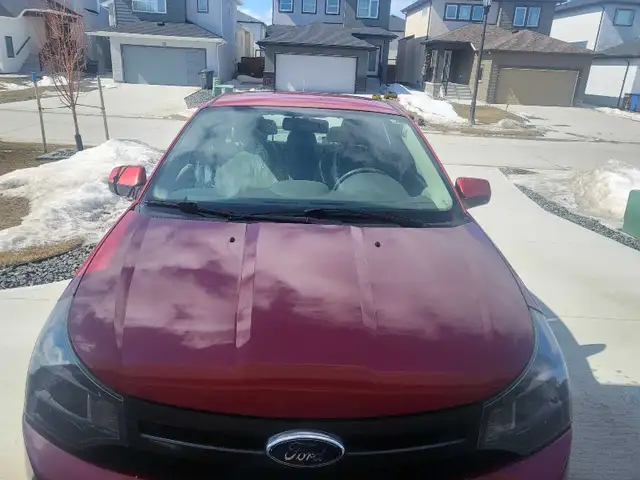 Ford Focus - Photo 2