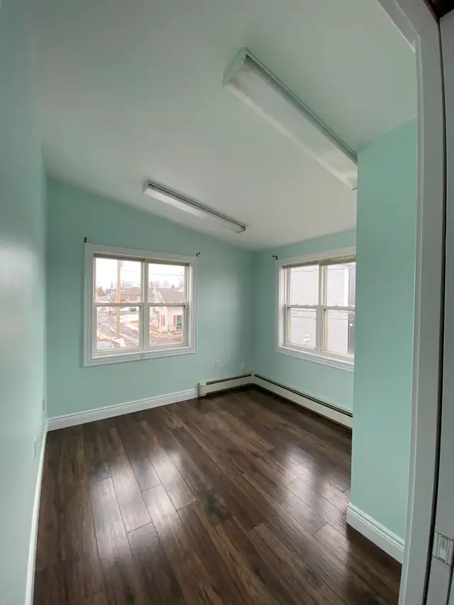 Charlottetown 2-Bedroom apartment for rent on Univer. No Parking - Photo 10