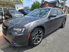 2016 Chrysler 300 - Photo 3