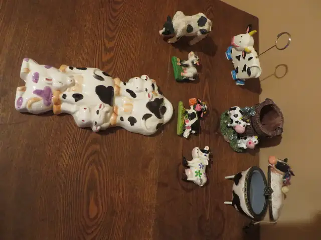 ITEM FORME DE VACHE NEUF ET PEU SERVI TB ETAT - Photo 2
