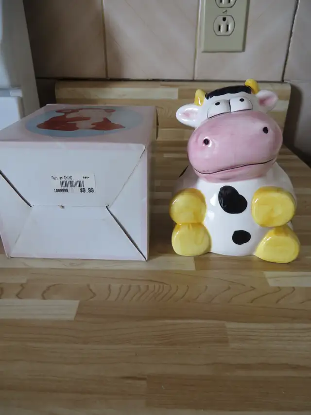 ITEM FORME DE VACHE NEUF ET PEU SERVI TB ETAT - Photo 8