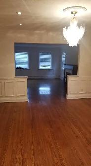 3bdm 2 bath in Forest Hill area of Toronto - Photo 4