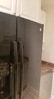 3bdm 2 bath in Forest Hill area of Toronto - Photo 11