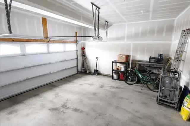 Garage Clean Out - Photo 4