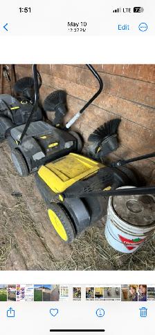 Karcher 70/20 parking lot sweeper