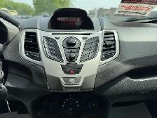 2013 Ford Fiesta SE - Photo 17