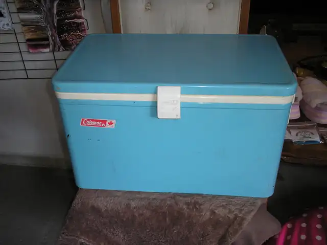 Garage Sale - Photo 5