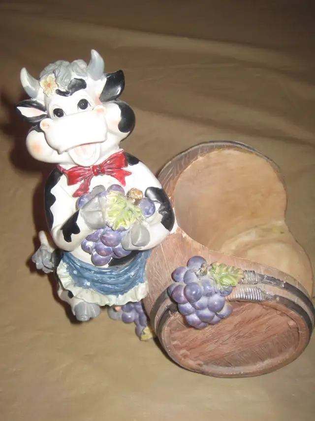 APPUI/PORTE BOUTEILLE VIN NEUF FORME BARIL/VACHE