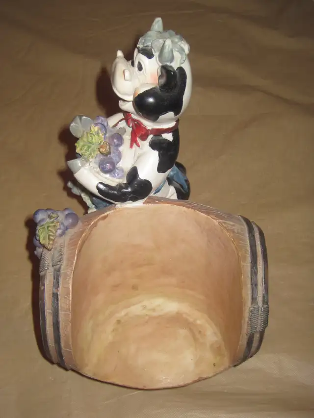APPUI/PORTE BOUTEILLE VIN NEUF FORME BARIL/VACHE - Photo 2