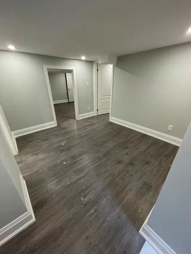Scarborough Rent - 2 Bedroom Basement Apartment - Photo 4