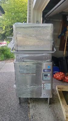 BRAND NEW Hobart Stero SD3-2 Commercial High Temp Dishwasher