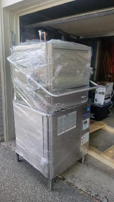 BRAND NEW Hobart Stero SD3-2 Commercial Dishwasher