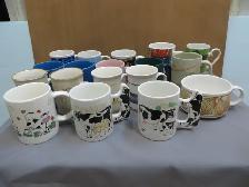 18 TASSES DIFF MODEL NEUVE ET PEU UTILISE COMME NEUVE