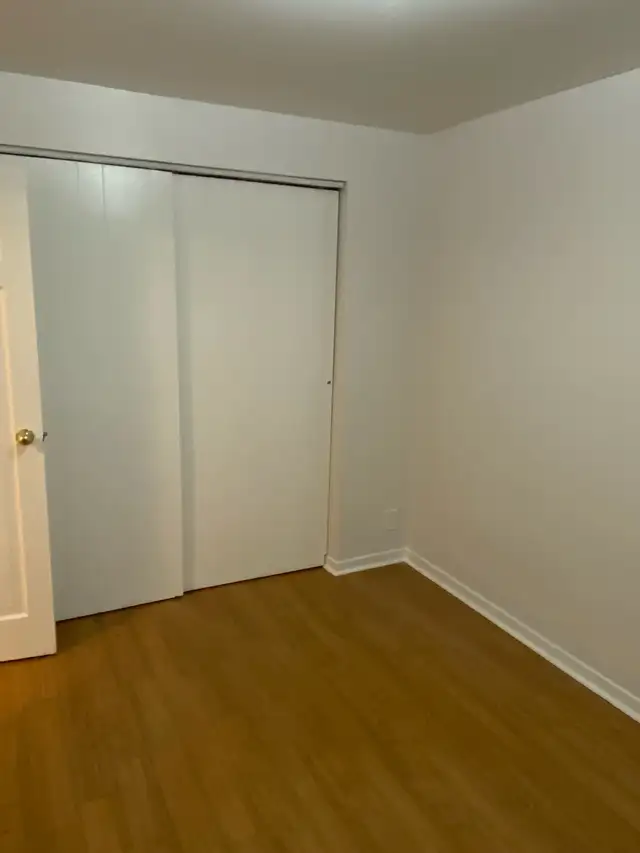 Gage Park Area in Hamilton - 1 Bedroom Apartment - Photo 7