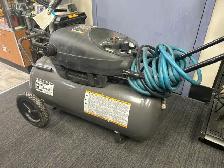Campbell Hausfeld 22 Gallon Compressor With Hose