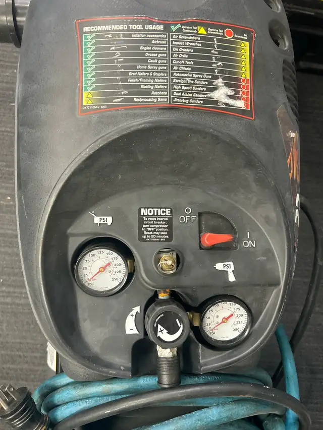 Campbell Hausfeld 22 Gallon Compressor With Hose - Photo 2