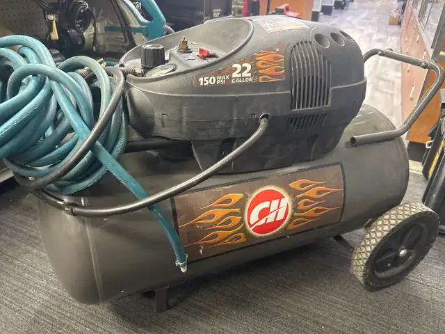 Campbell Hausfeld 22 Gallon Compressor With Hose - Photo 4