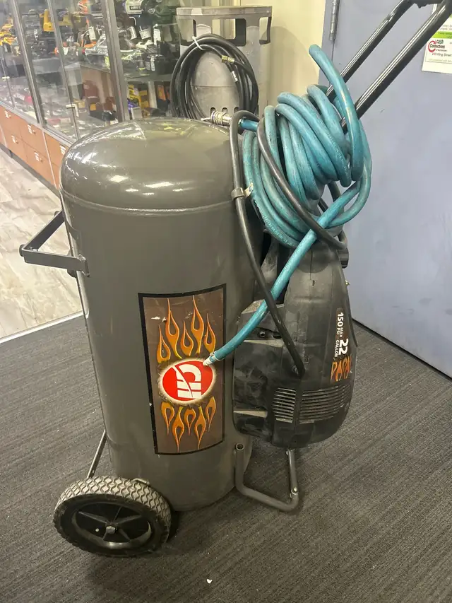Campbell Hausfeld 22 Gallon Compressor With Hose - Photo 5
