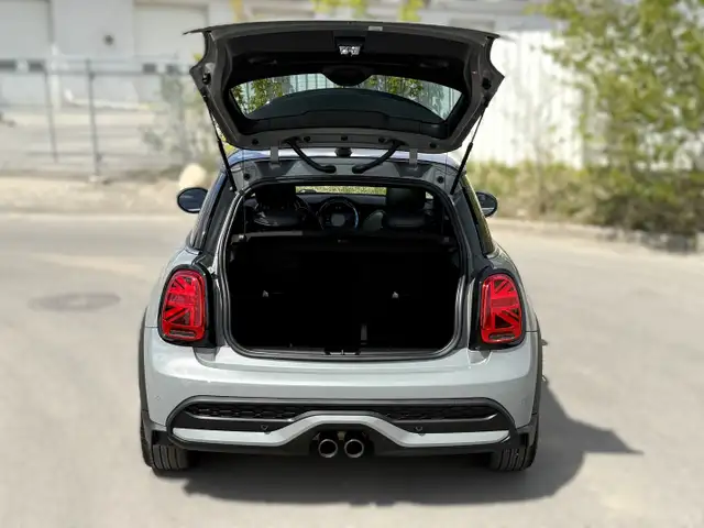 2023 MINI 3 Door Cooper S Automatic Certified Financing! - Photo 9