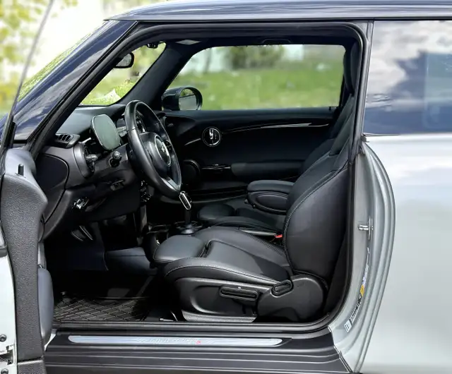 2023 MINI 3 Door Cooper S Automatic Certified Financing! - Photo 13