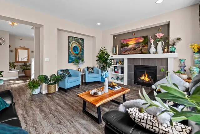 Former Showhome For Sale - Photo 2