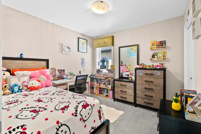 Former Showhome For Sale - Photo 10