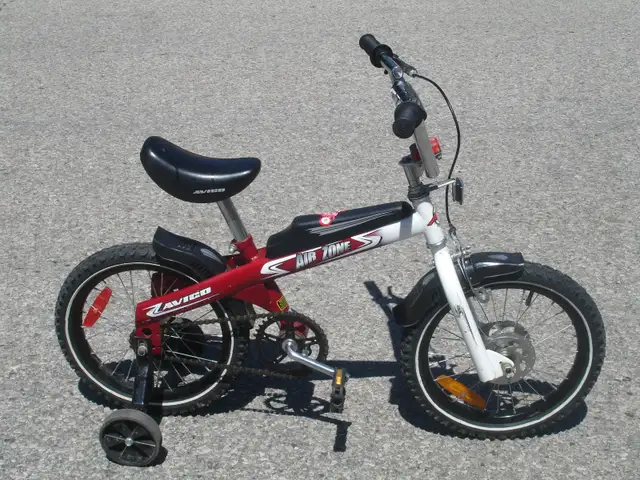 OUTGROWN BOY'S 16' AVIGO AIR ZONE MOTOCROSS   TRAINING WHEELS! - Photo 4