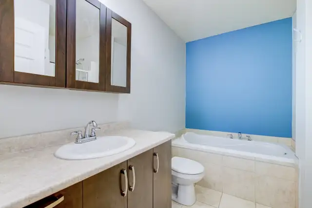 Condo 4½ lumineux 2 ch.  2 stationnements – Brossard | 1 995 - Photo 7