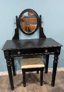 Make up Table with mirror