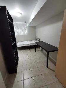 Beautiful one room in three room unit - Photo 8