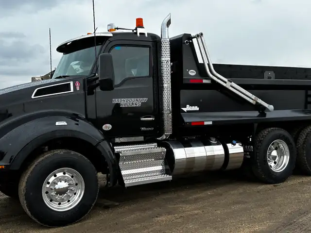 class 1 truck driver