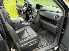 2 owner 2015 Honda Pilot Touring - Photo 9