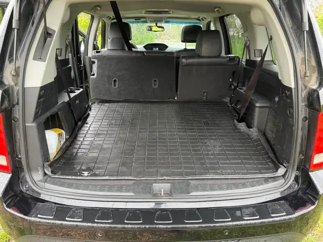2 owner 2015 Honda Pilot Touring - Photo 10