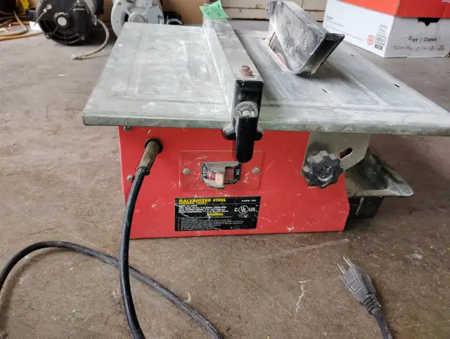 Tile Saw - Photo 2
