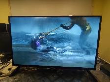 32 inch RCA LED HD TV for Desktop, Laptop, DVD, Camera Monitor