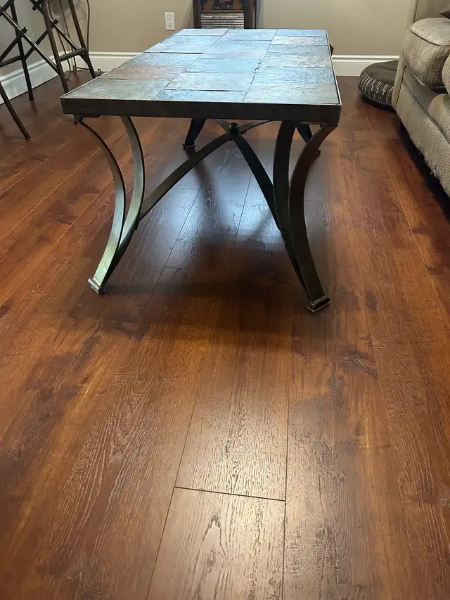 coffee table - Photo 3