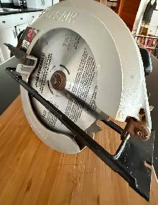 Skilsaw  7 1/4 Inch Circular Saw with New Blade - Photo 3